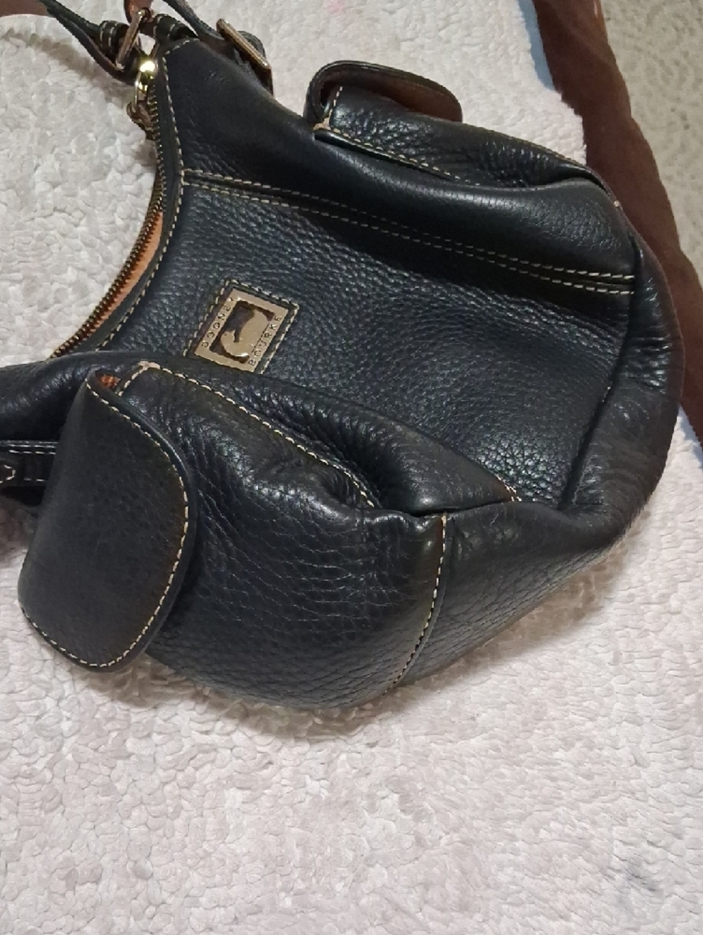 Dooney & Bourke Black Pebbled Leather Shoulder Bag - Picture 4 of 9